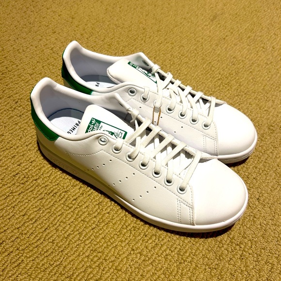 Brand new w tags, w/o box. - Picture 1 of 4